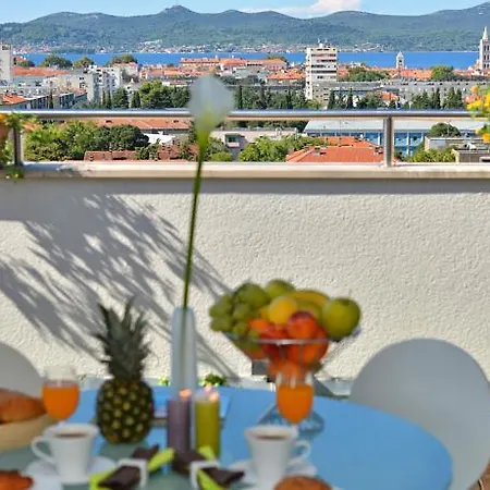 Sunny Garden Luxury Penthouse