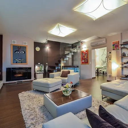 Sunny Garden Luxury Penthouse